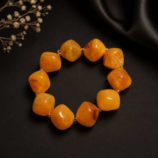 Golden Amber Cube Beads Bracelet